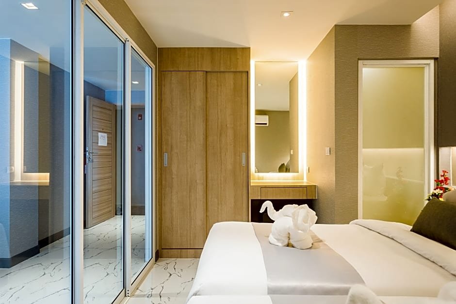 Фото Patong Bay Residence