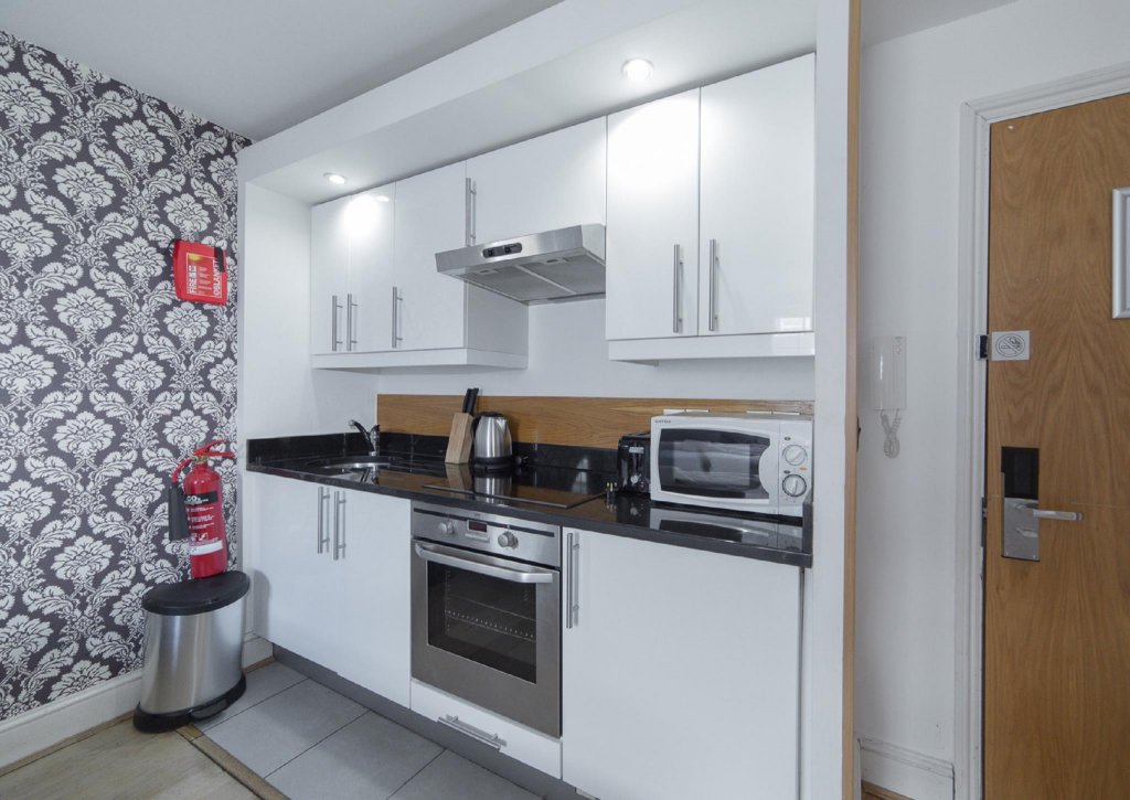 Фото Hyde Park Superior Apartments