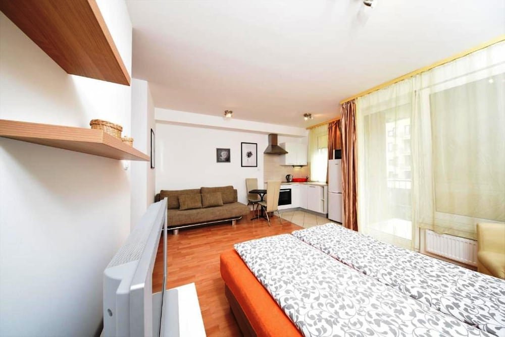 Фото Corvin Rose Apartment Hotel