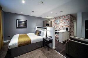 Апартаменты Base Serviced Apartments - Duke Street