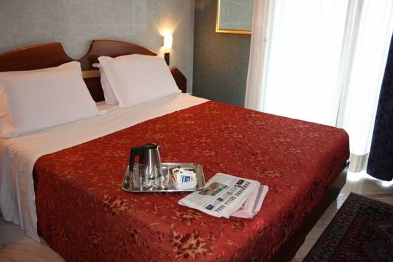 Фото Hotel Sunflower