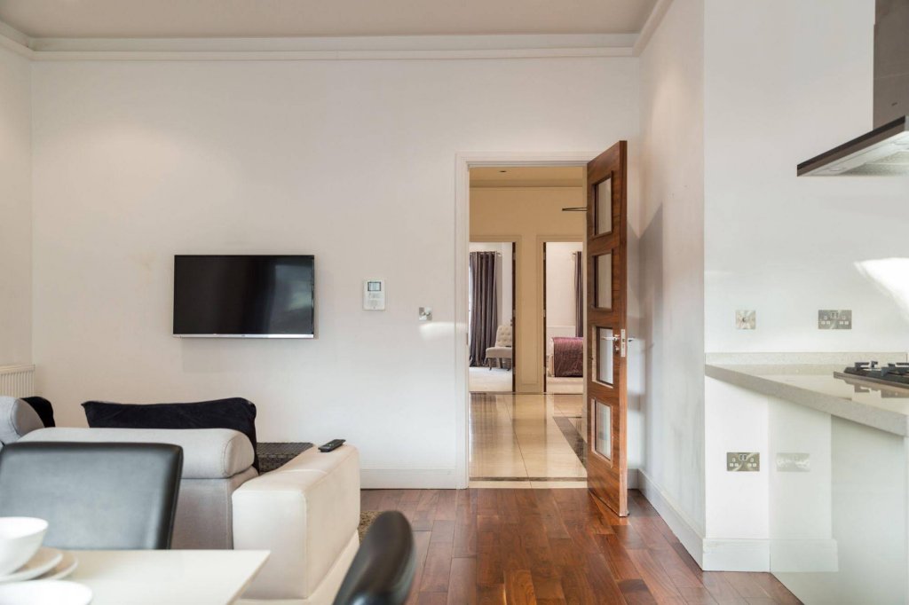 Фото City Courtyard Apartments & Penthouse