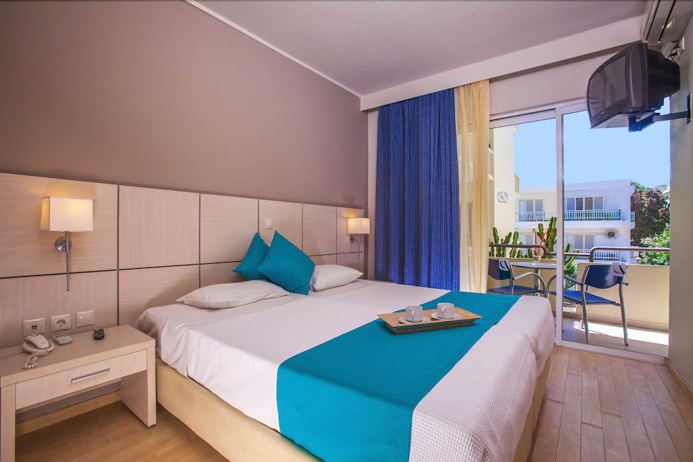 Фото Philippion Hotel & Apartments