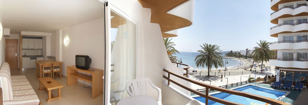 Фото Apartamentos Mar y Playa