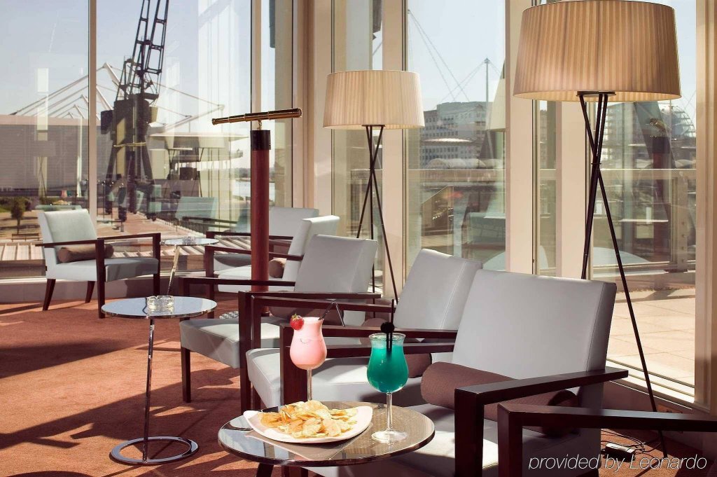 Фото Novotel London ExCeL