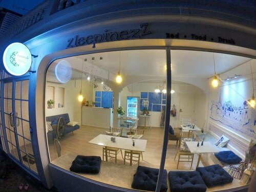 Хостел Zleepinezz Hostel в Аюттхае