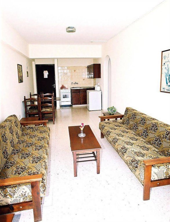 Фото Hilltop Gardens