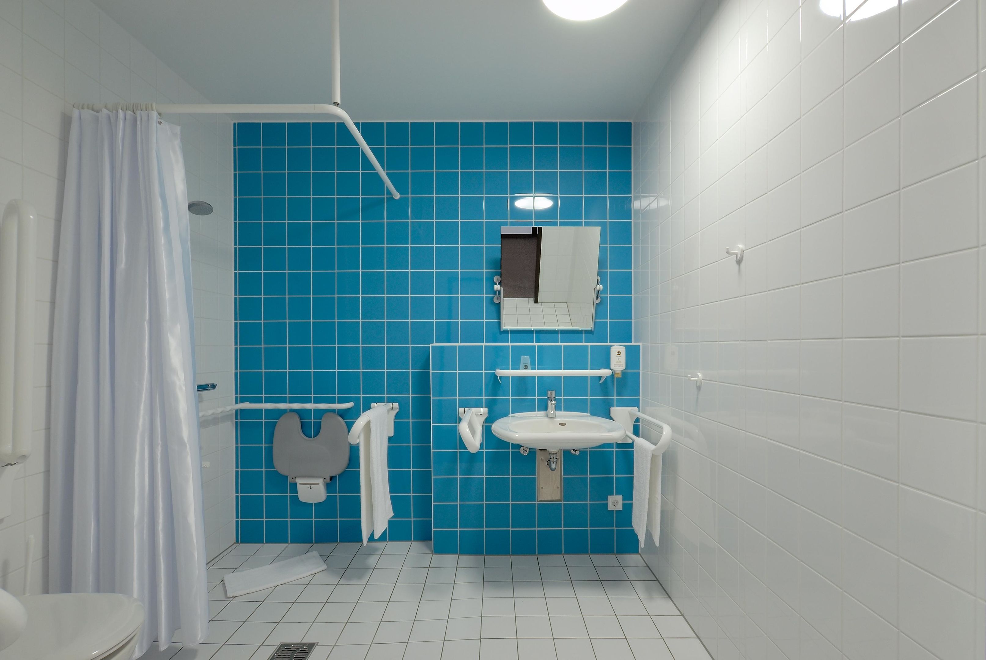 Фото B&b Hotel Böblingen