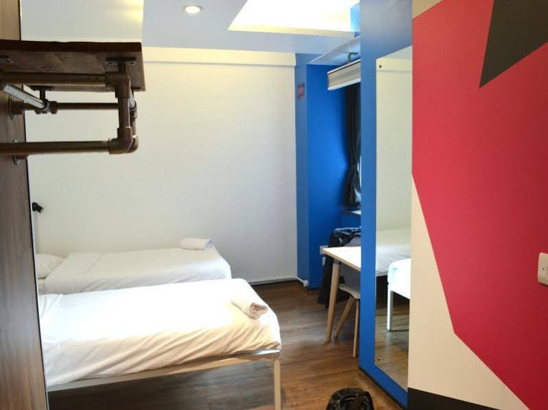 Фото Generator London