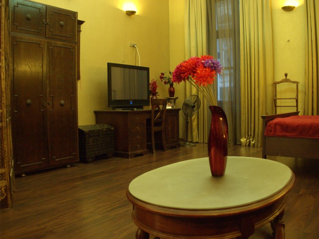 Фото Friends Hostel and Apartments Budapest