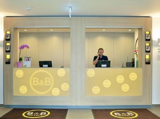 Фото B&b Hotel Wiesbaden