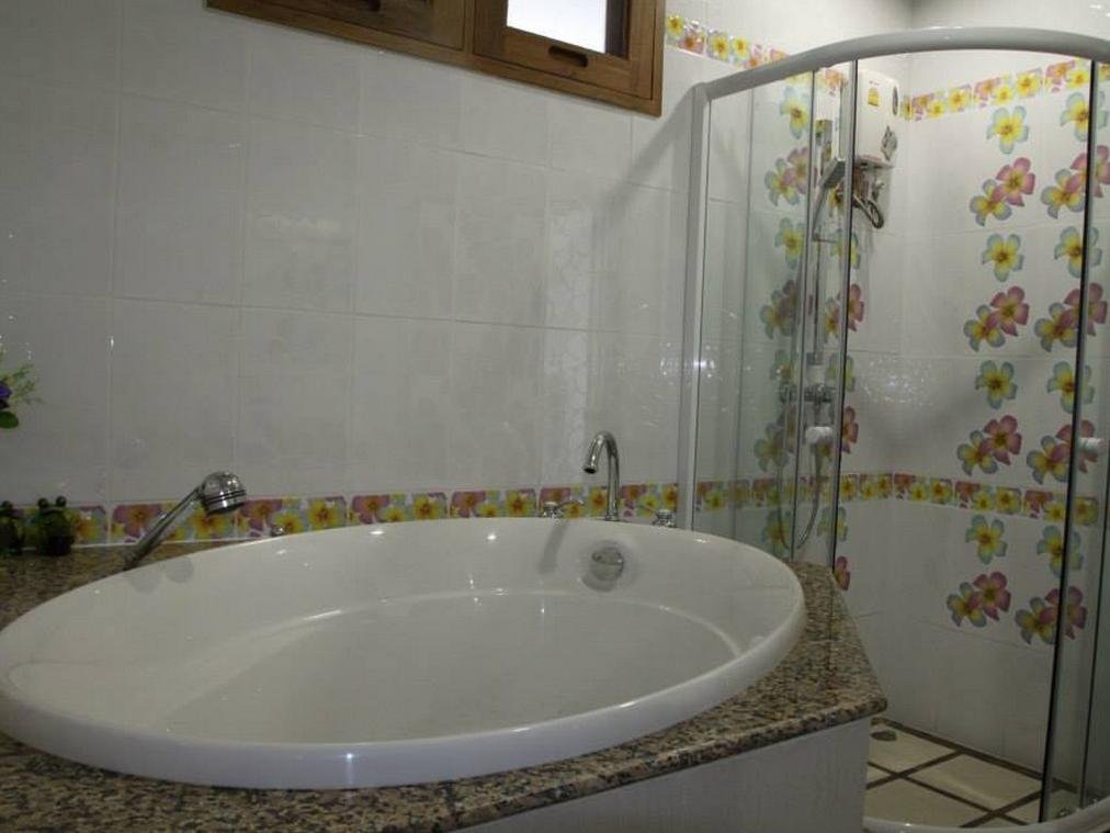 Фото Small Hotel