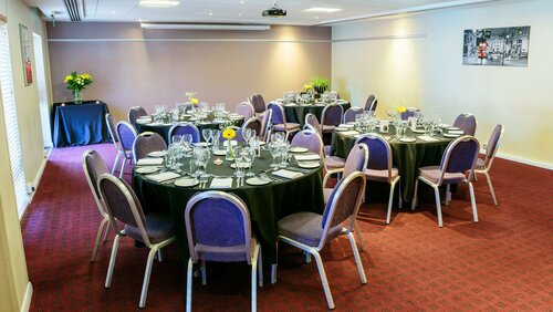 Гостиница Holiday Inn London Brent Cross, an Ihg Hotel в Лондоне