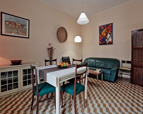 Фото Carrer Dels Horts