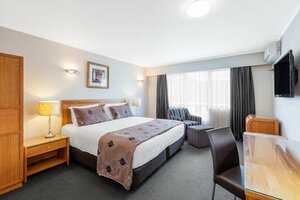 Гостиница Best Western Newmarket Inn & Suites
