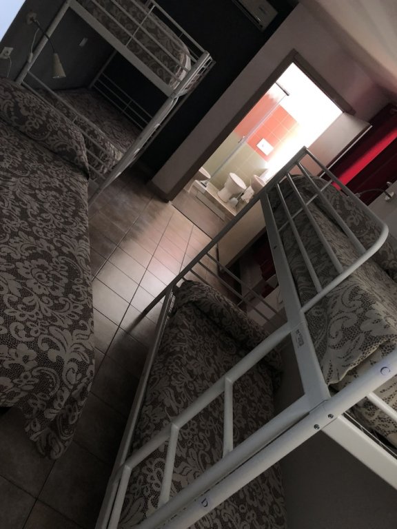 Фото Old Milano House - Hostel