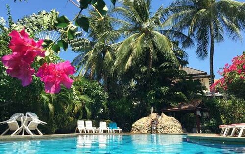 Гостиница Beachfront Resort Villa Fleur w Private Pool at Only 20 Meters From Beach в Самуи
