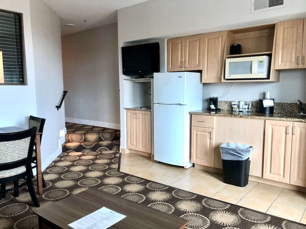 Фото Best Western New Smyrna Beach Hotel & Suites