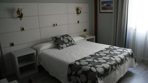 Фото Hotel Los Naranjos