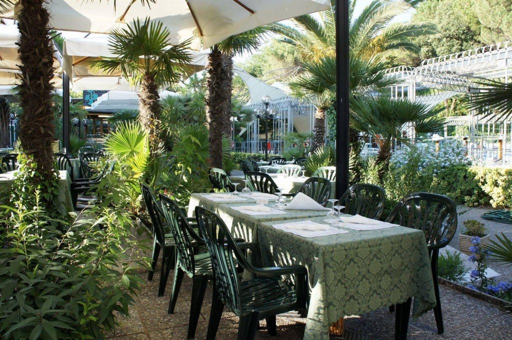 Фото Hotel Mirasole International