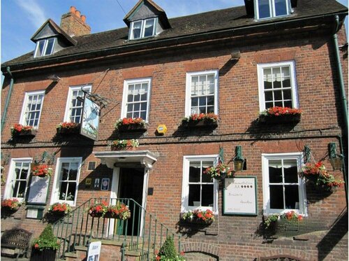 Falcon Inn