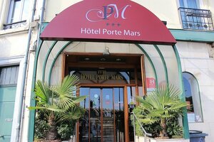 отель Hôtel Porte Mars Reims Gare Centre