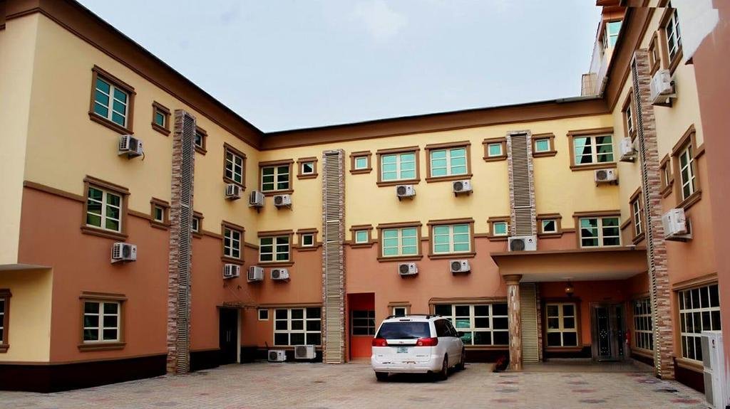 Фото отеля 1