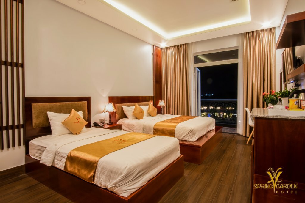 Hotel Spring Hotel, Bình Dương Province, photo