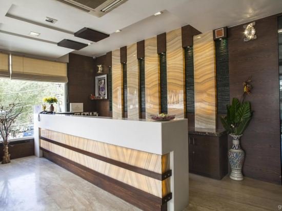 Фото Hotel Shree Narayana