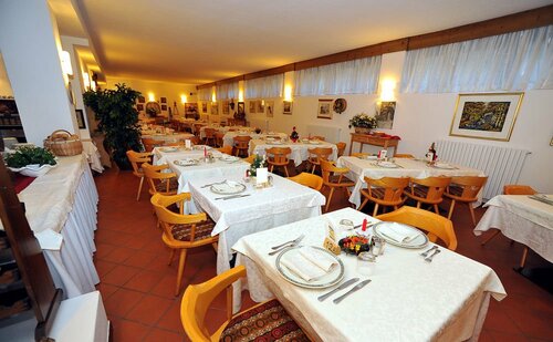 Внешний вид отеля Hotel Derby в Бормио, фото 4