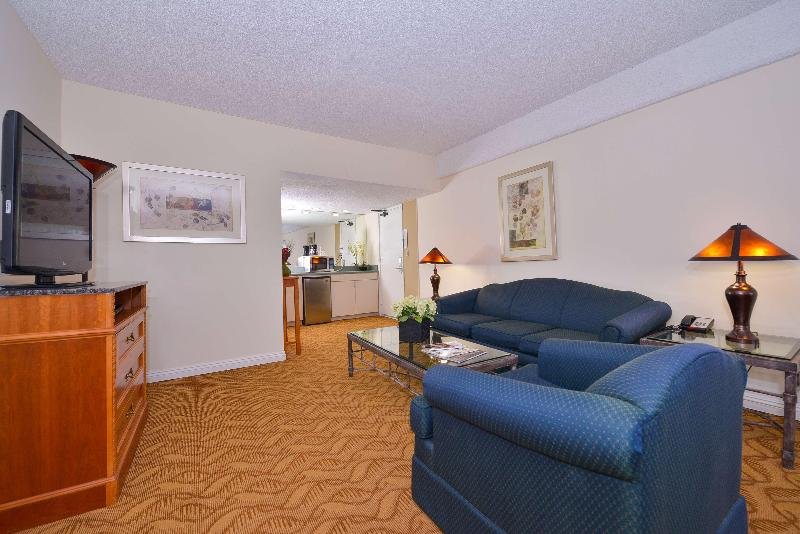 Фото Best Western Plus Thousand Oaks Inn