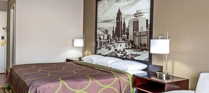 Фото Super 8 by Wyndham Delavan Near Lake Geneva