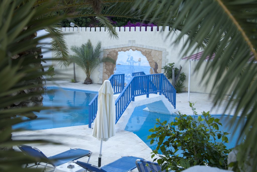 Фото Achlia Hotel