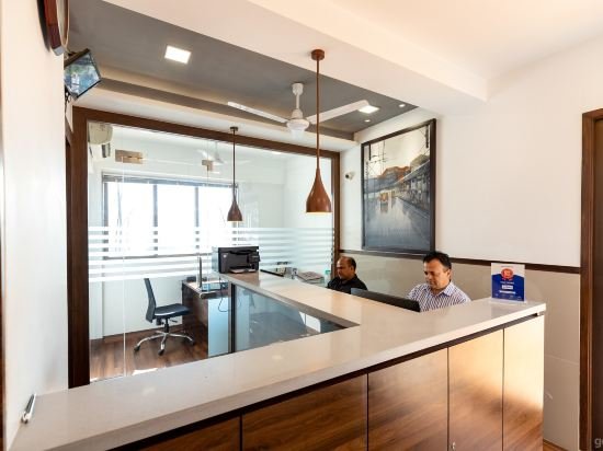 Фото Hotel Parklane