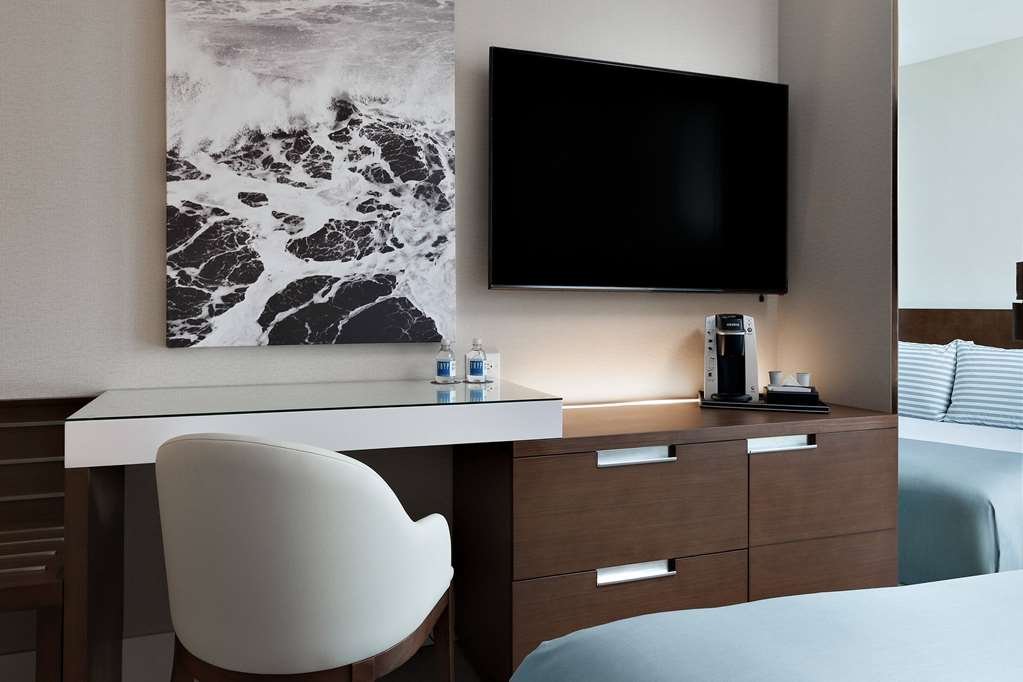 Фото The Altair Hotel Bay Harbor