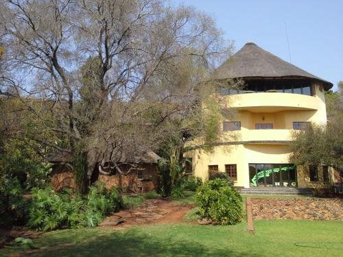 Фото отеля 1