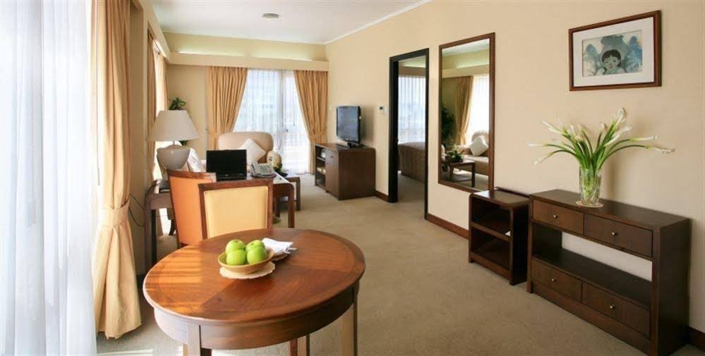 Фото Norfolk Hotel Saigon