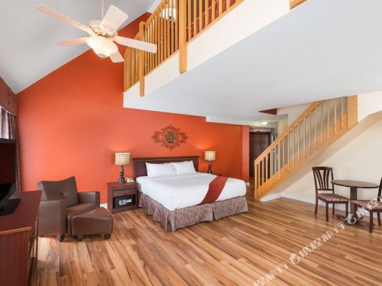 Фото Ramada Plaza by Wyndham Gatineau/Manoir du Casino