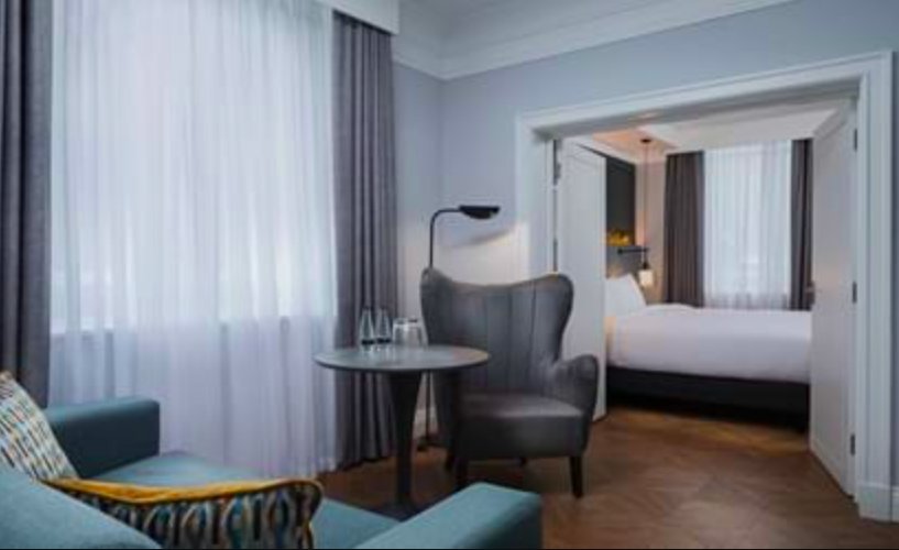 Фото The Queens Hotel