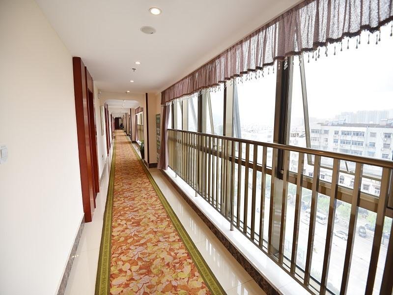 Фото GreenTree Inn Xuancheng Ningguo City East Ningyang Road Rt Mart Express Hotel