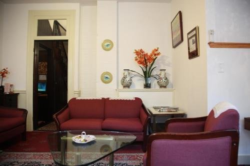 Фото A Friendly Inn at Harvard