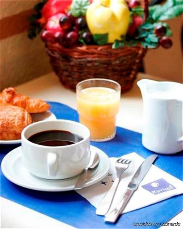 Фото Hotel Kyriad Orly Aéroport Athis Mons