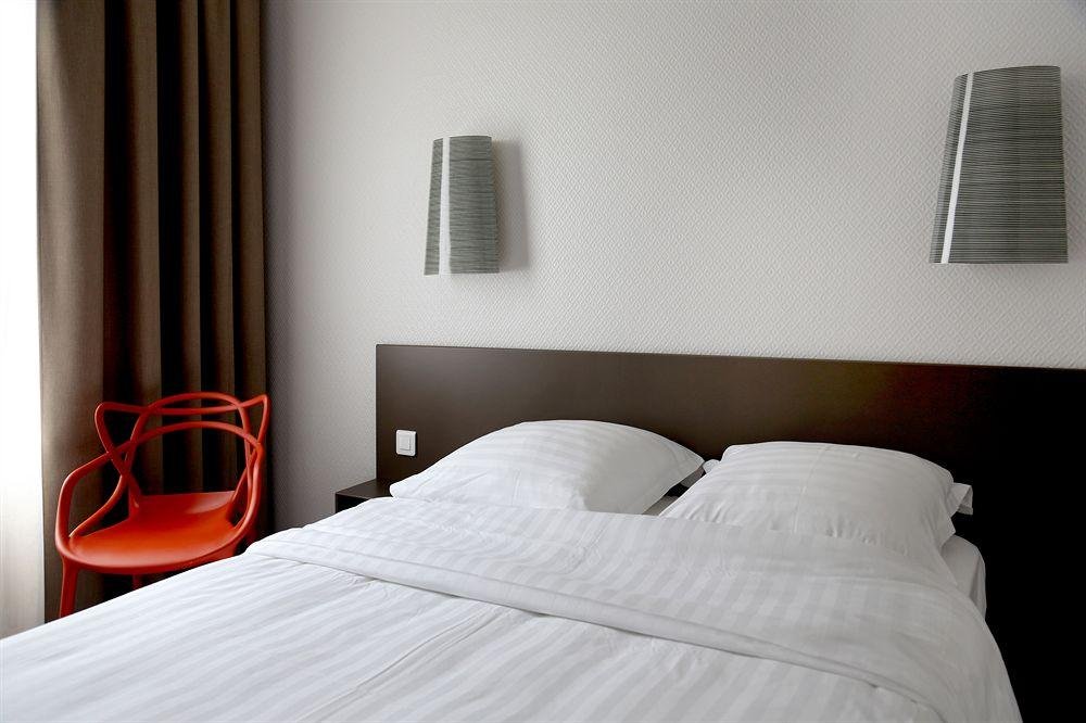 Фото Hotel Le Sevigne Rennes