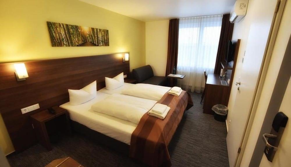 Фото Metro Hotel Frankfurt City by Trip Inn