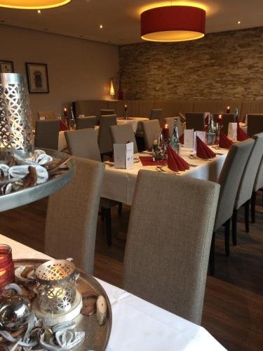 Фото H&s Hotel Wildpferd