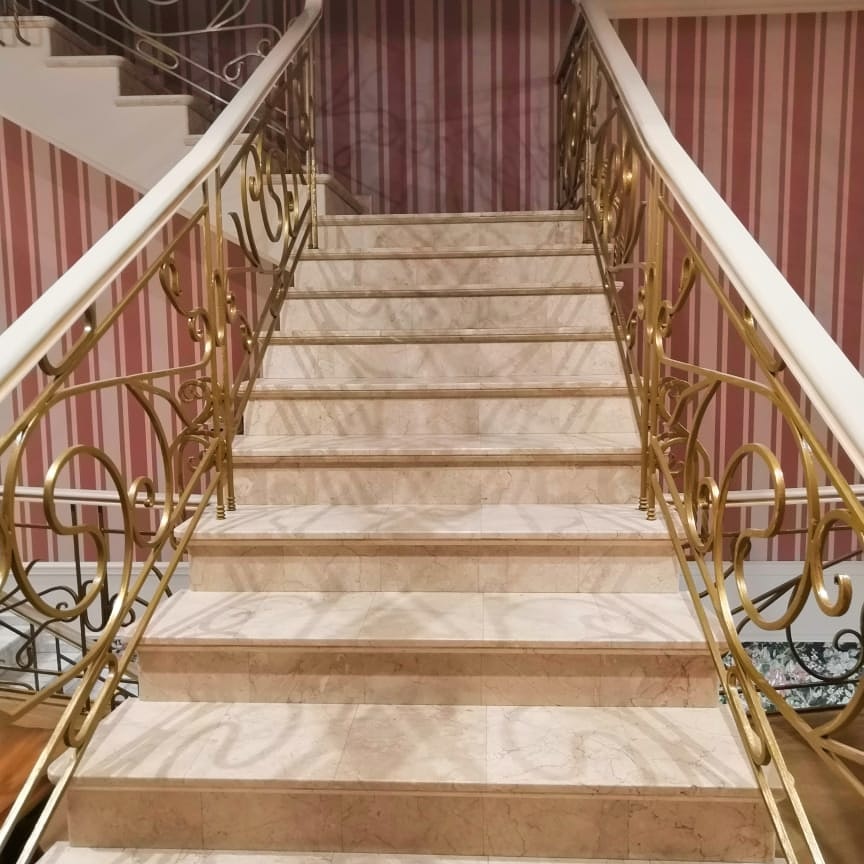 Фото Биография