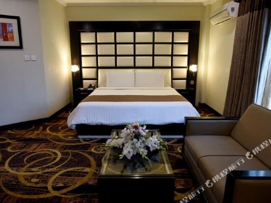 Фото Отель One Murree