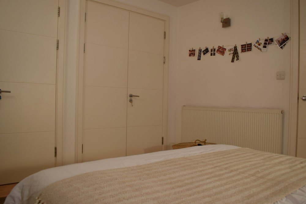 Фото Lovely Victorian Flat for 6 in Stoke Newington