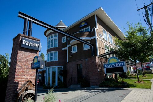 Отель Days Inn by Wyndham Surrey в Суррее