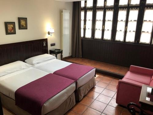 Фото Hotel La Posada del Rey